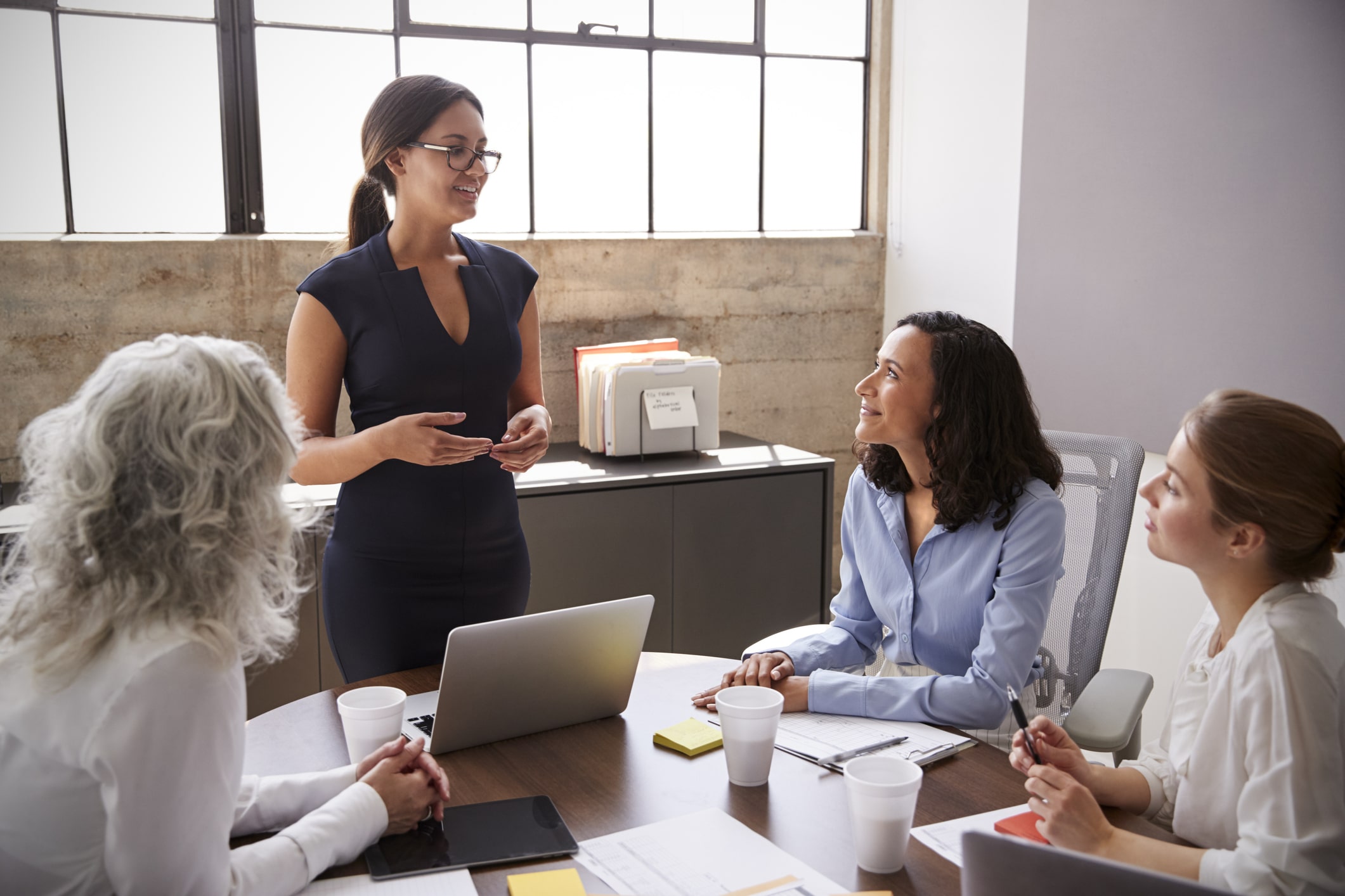 Aprenda sobre a Evolução das Mulheres no Mercado de Trabalho foto